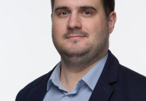 Professional headshot Laszlo juhasz